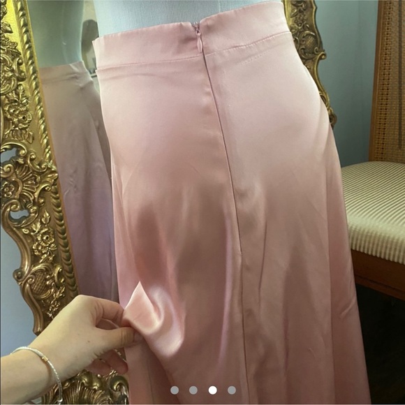 🐺satin skirt🦌 - Picture 3 of 4